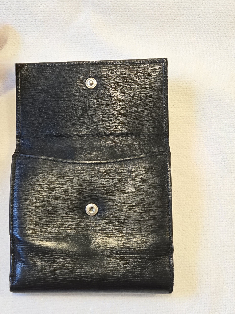 Gucci Black Leather Wallet with Silver G Buckle With Box - Picture 10 of 16